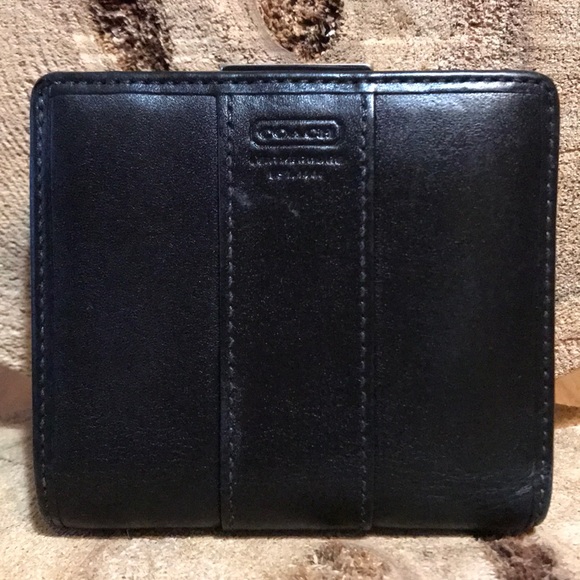 Coach Handbags - COACH LEATHER BIFOLD WALLET